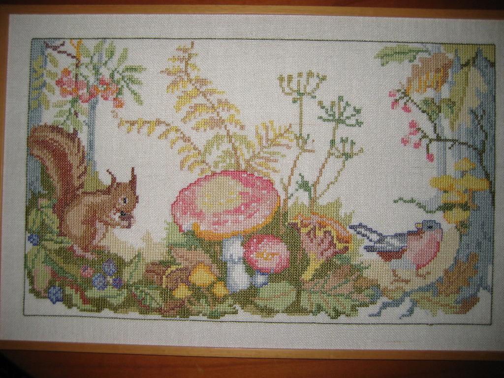 Geborduurd bild met eekhoorn in lijst, Ophalen of Verzenden, Zo goed als nieuw, Overige typen