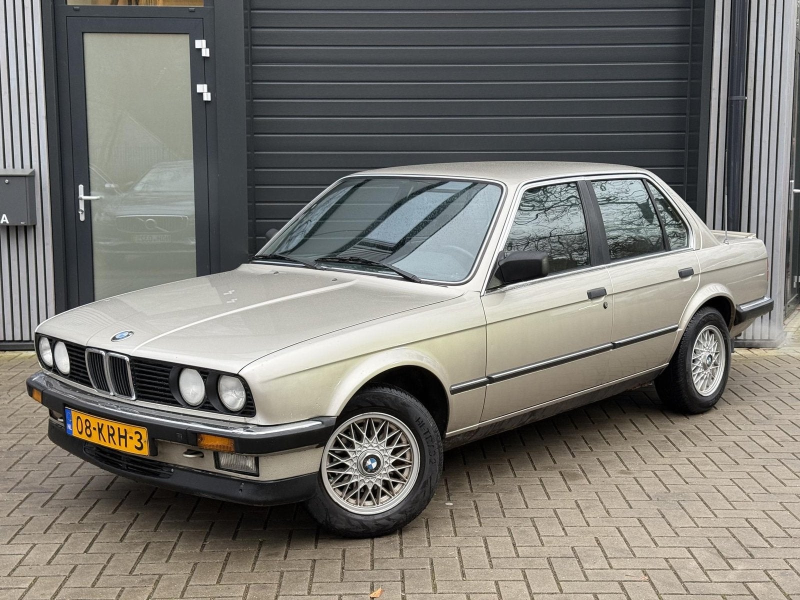 BMW 3 Serie 325i (bj 1985), foto 8