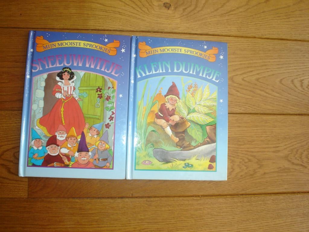 Sneeuwwitje en Klein Duimpje, Boeken, Verzenden, Zo goed als nieuw, Fictie algemeen