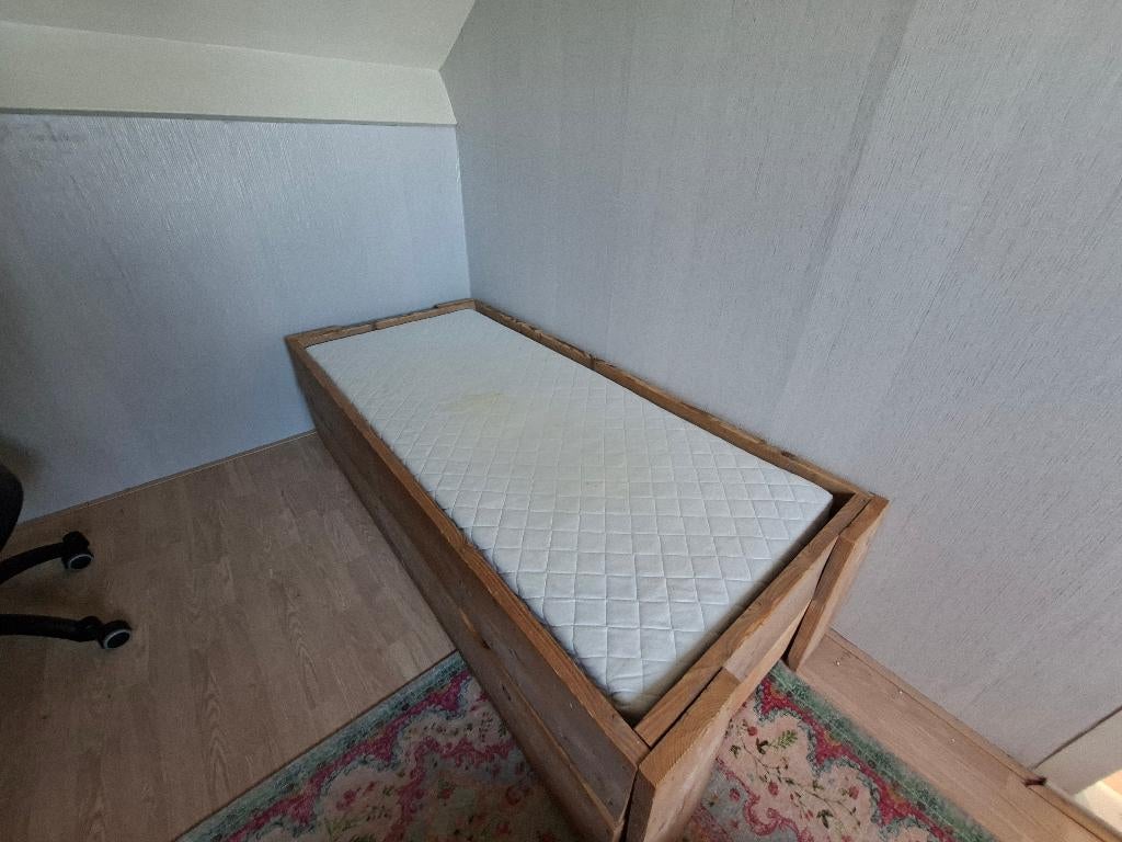 Houten kinderbed met twee opberglades, Kinderen en Baby's, Kinderkamer | Bedden, Gebruikt, 70 tot 85 cm, 160 tot 180 cm, Ophalen