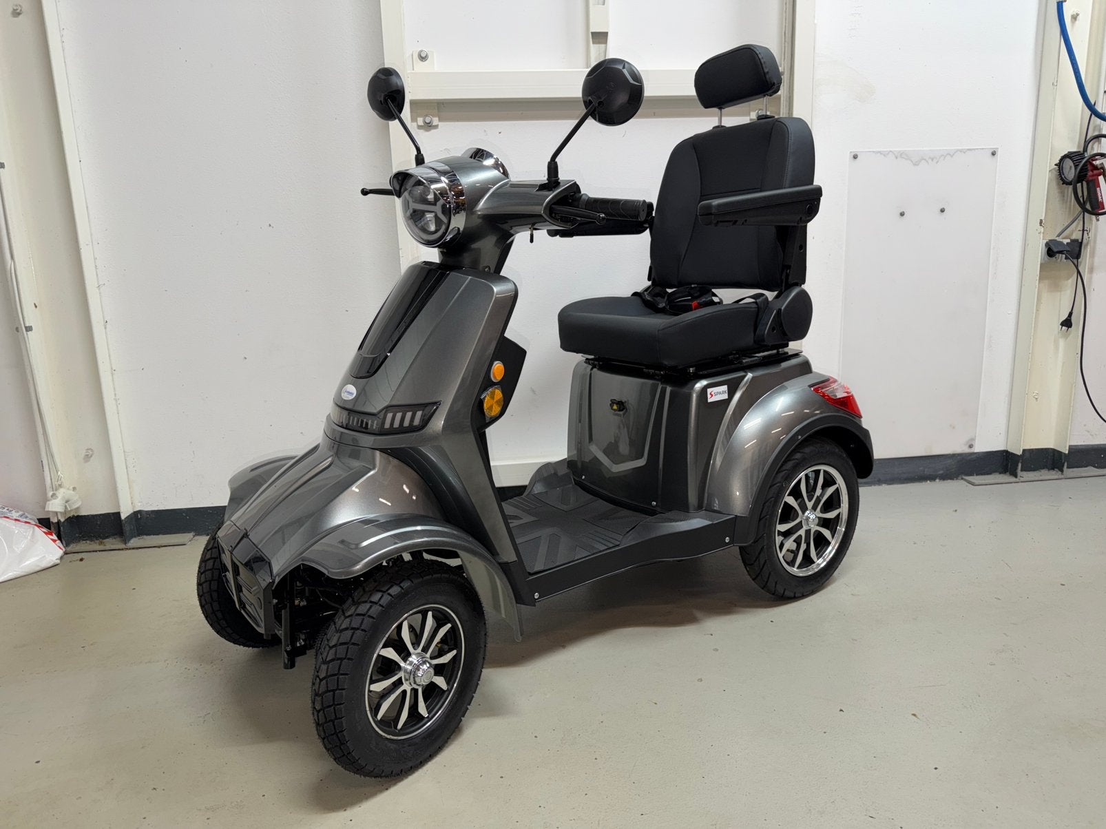 Demo scootmobiel Spark 4 2026 11km, Verzenden, Nieuw, 36 t/m 45 km, 16 km/u of meer