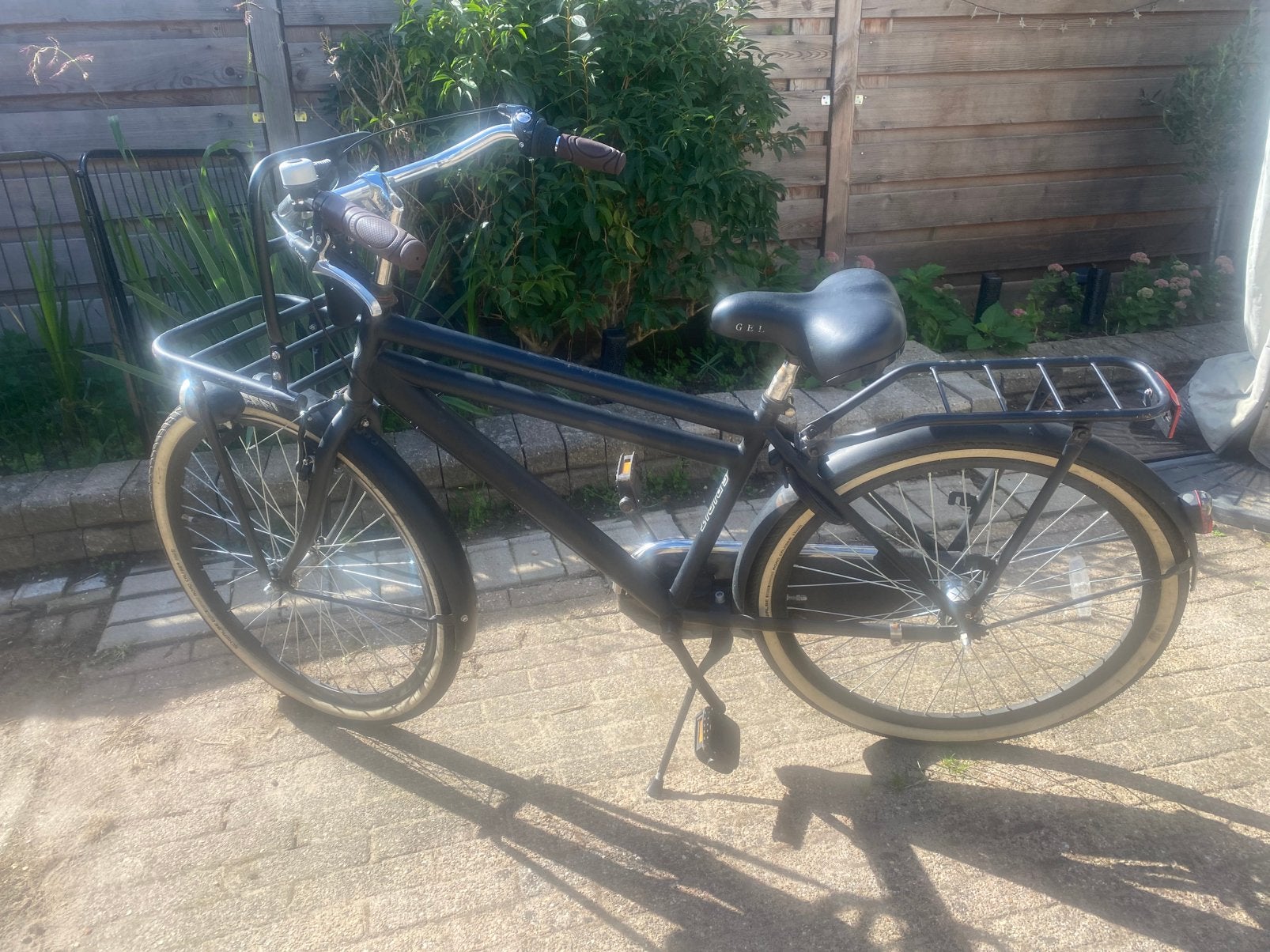 Jongensfiets 26 inch, framemaat 43, kleur zwart, Ophalen, Zo goed als nieuw, 26 inch of meer