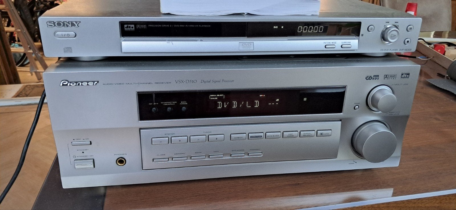 pioneer reciever met sony  cd/dvd speler, Ophalen of Verzenden, Zo goed als nieuw, Analoog