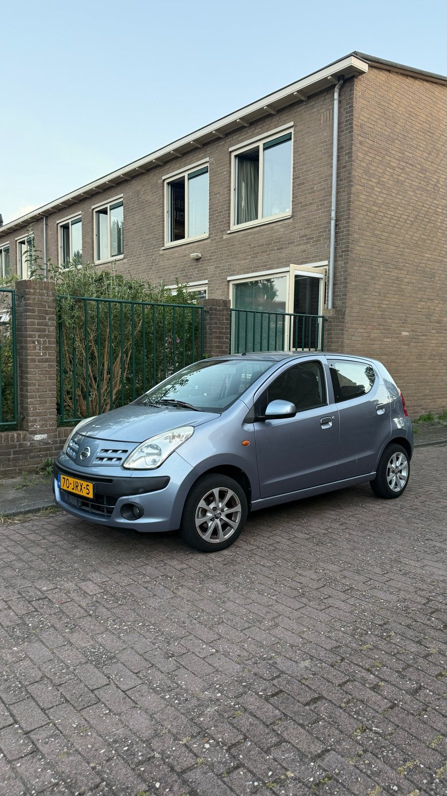Nissan Pixo 1.0 50KW 5D 2009 Grijs, Auto's, Nissan, Voorwielaandrijving, 200 kg, 4 stoelen, Origineel Nederlands