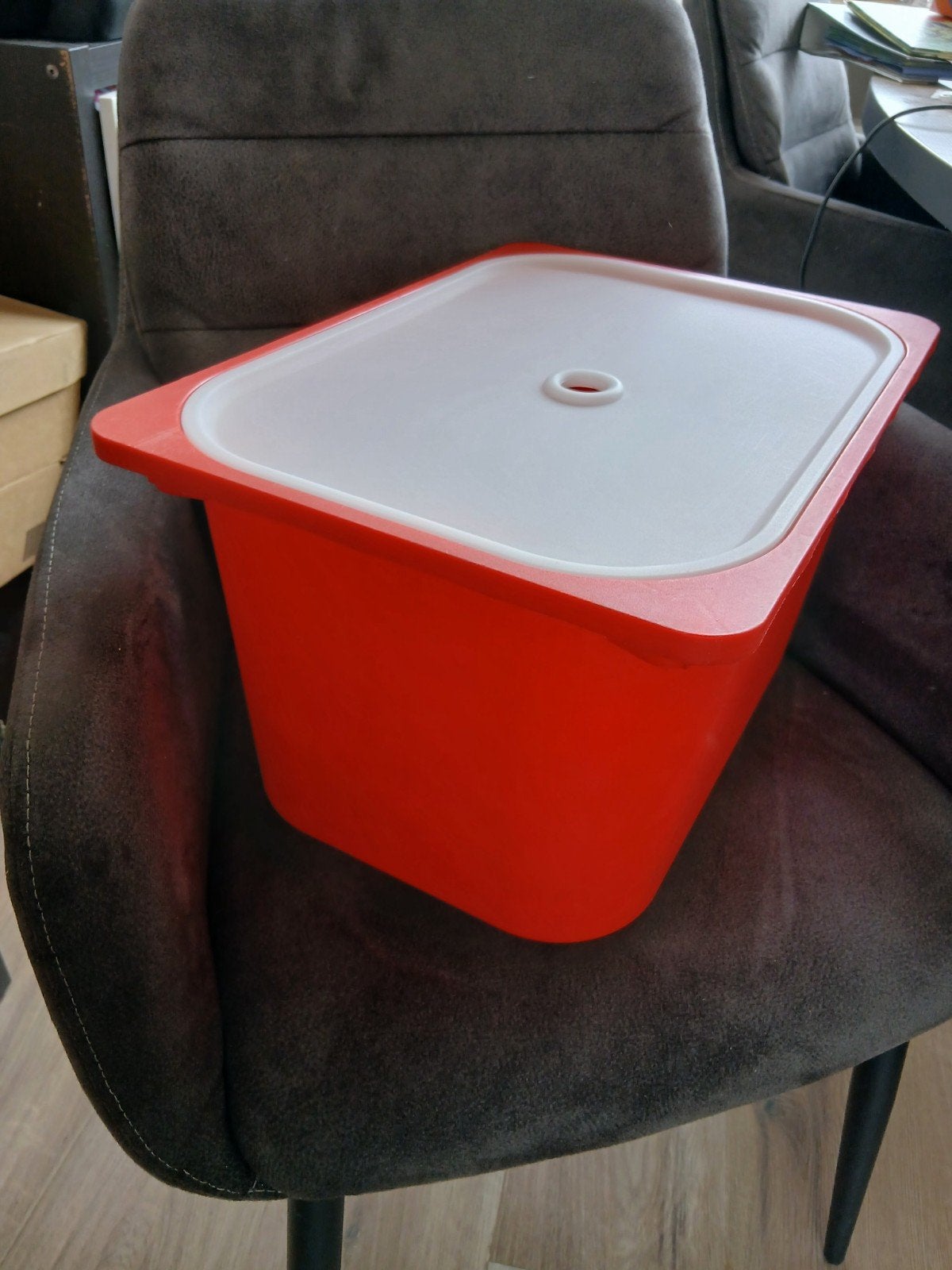 Grote rode bak met deksel voor  IKEA trofast kast met deksel, Ophalen, Kunststof, Minder dan 50 cm