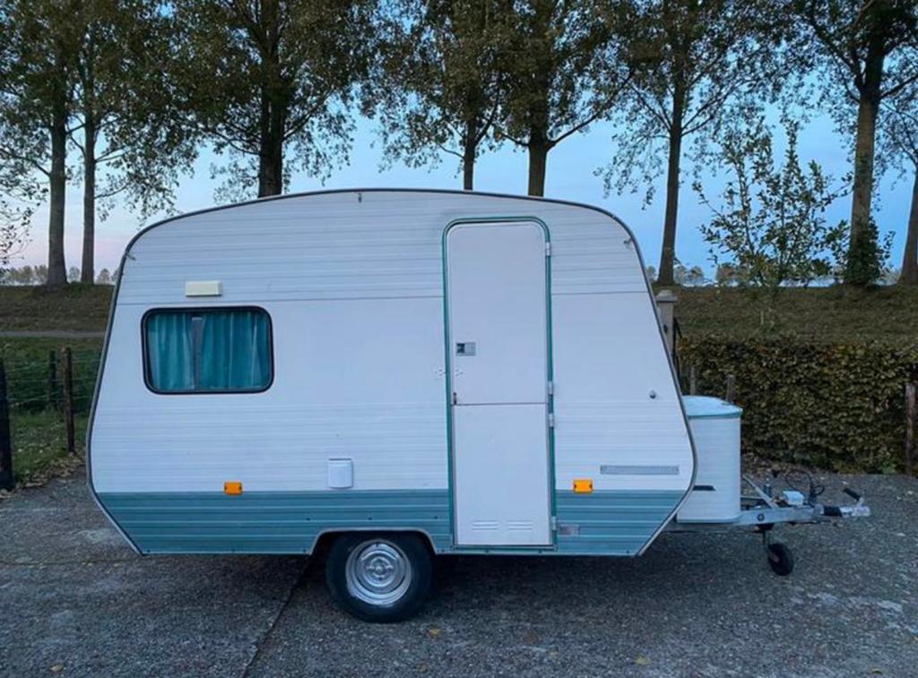 Knusse retro caravan “Münsterland”, Particulier, 500 - 750 kg, Koelkast