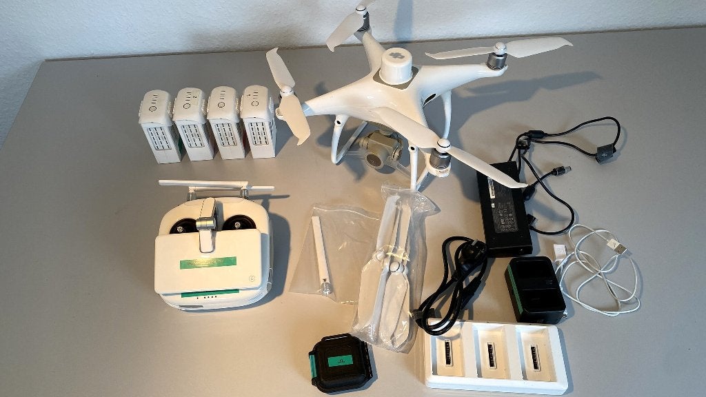 DJI Phantom 4 RTK landmeetdrone | 4 accu's | hub + koffer, Ophalen, Gebruikt, 5 tot 10 kilometer, 15 tot 30 minuten