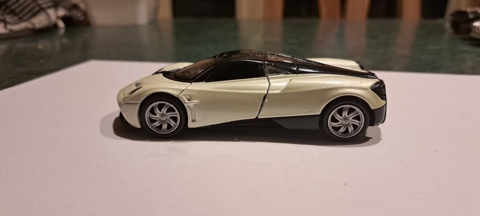 pagani huayra 1:36 !!, Ophalen of Verzenden, Auto, Overige merken