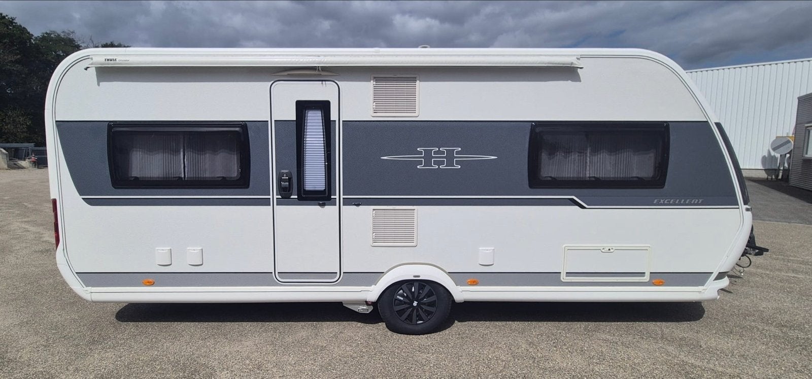 Hobby Excellent CFE 560 - AIRCO,MOVER,LUIFEL,NIEUWE BANDEN, Rondzit, Hobby, Particulier, 6 tot 7 meter