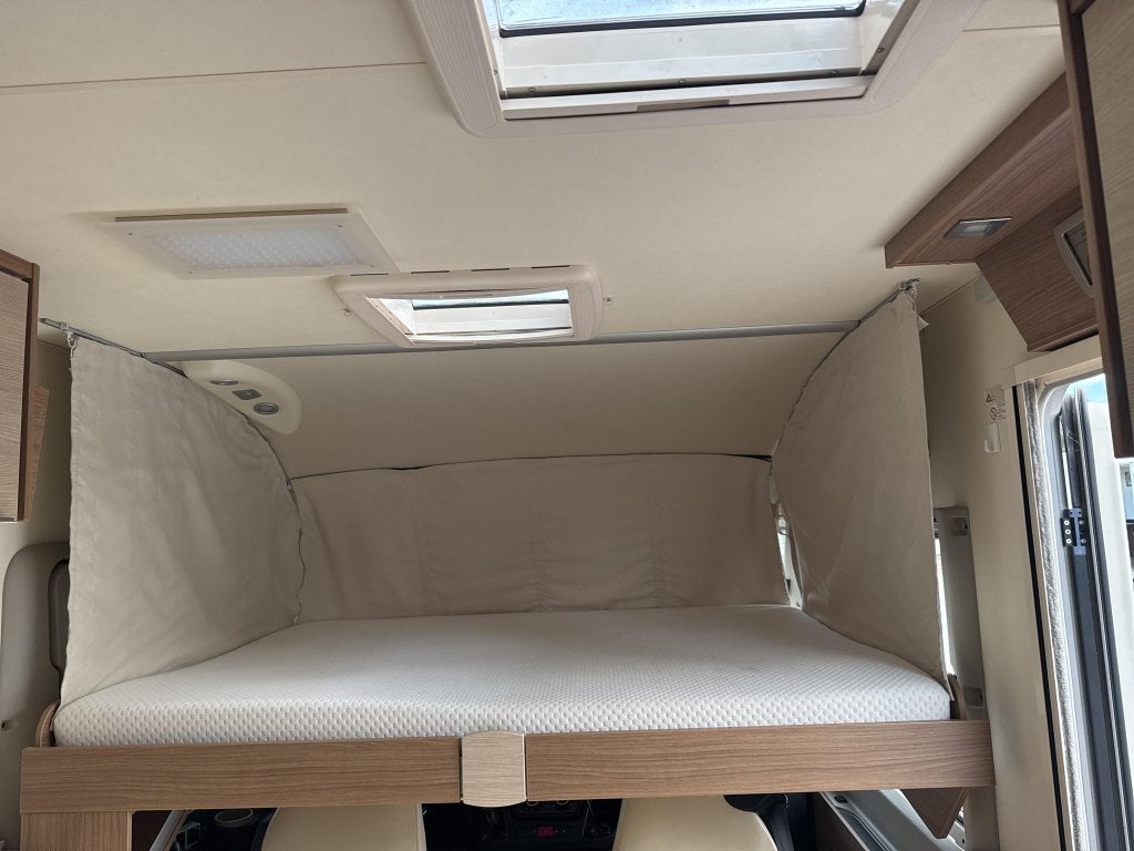 Foto 14 van Bürstner Viseo 690 I bj 2014 lengte bedden vakantie