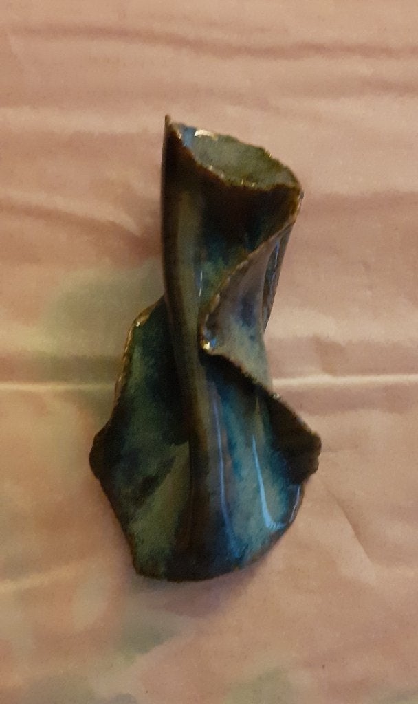 Unieke nieuwe Vintage broche van geëmailleerd keramiek., Overige materialen, Blauw, Nieuw, Ophalen of Verzenden