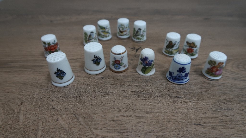 verzameling vingerhoedjes, Ophalen of Verzenden, Zo goed als nieuw, Porselein