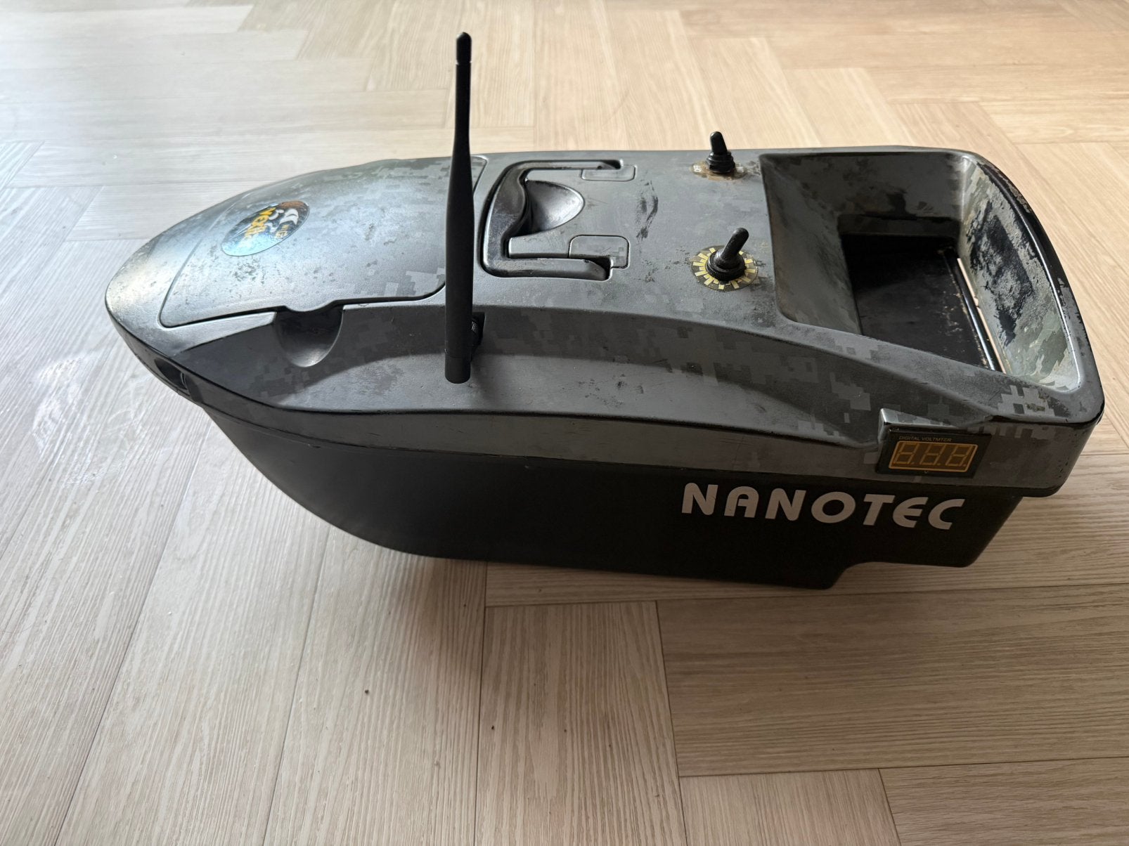 Nanotec voerboot + vexilar fishfinder en gps, Ophalen of Verzenden, Gebruikt, Complete set