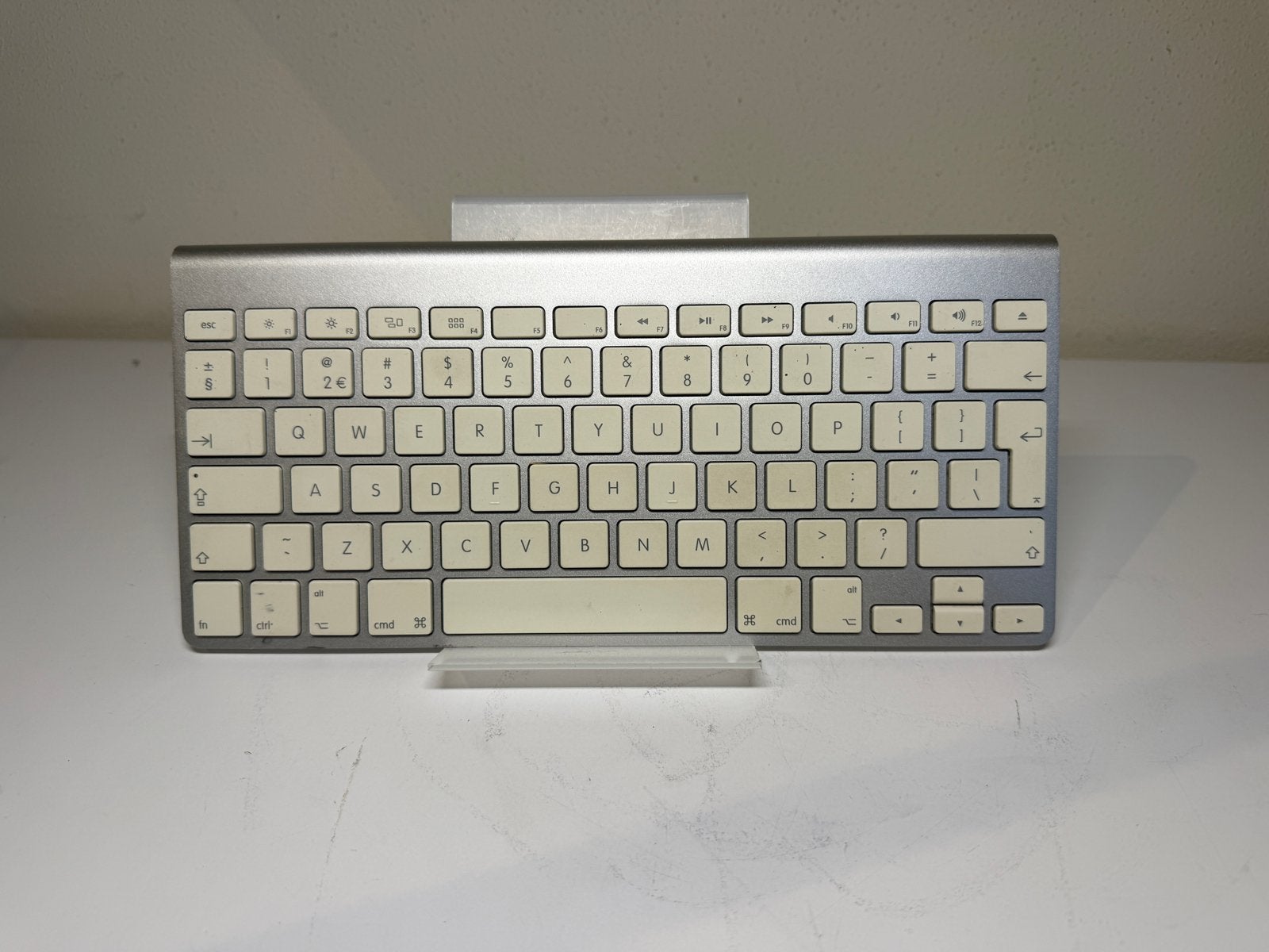 Apple Wireless Toetsenbord A1314 - Qwerty, Ophalen of Verzenden, Qwerty, Gebruikt, Draadloos