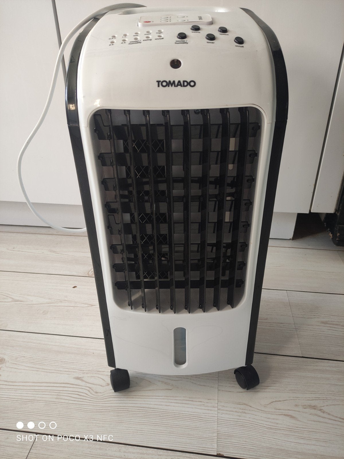 Tomado air cooler werkt prima, Tafel- of Grondventilator, Minder dan 60 m³, 3 snelheden of meer, Ophalen of Verzenden