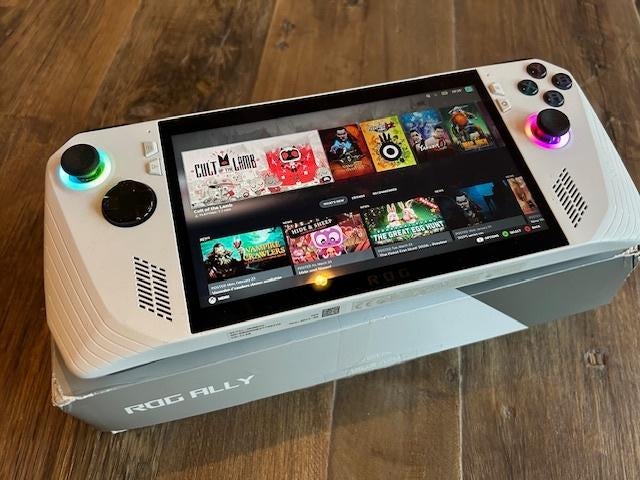 ASUS ROG Ally Z1 Extreme, Spelcomputers en Games, Spelcomputers | Overige, Ophalen of Verzenden, Zo goed als nieuw