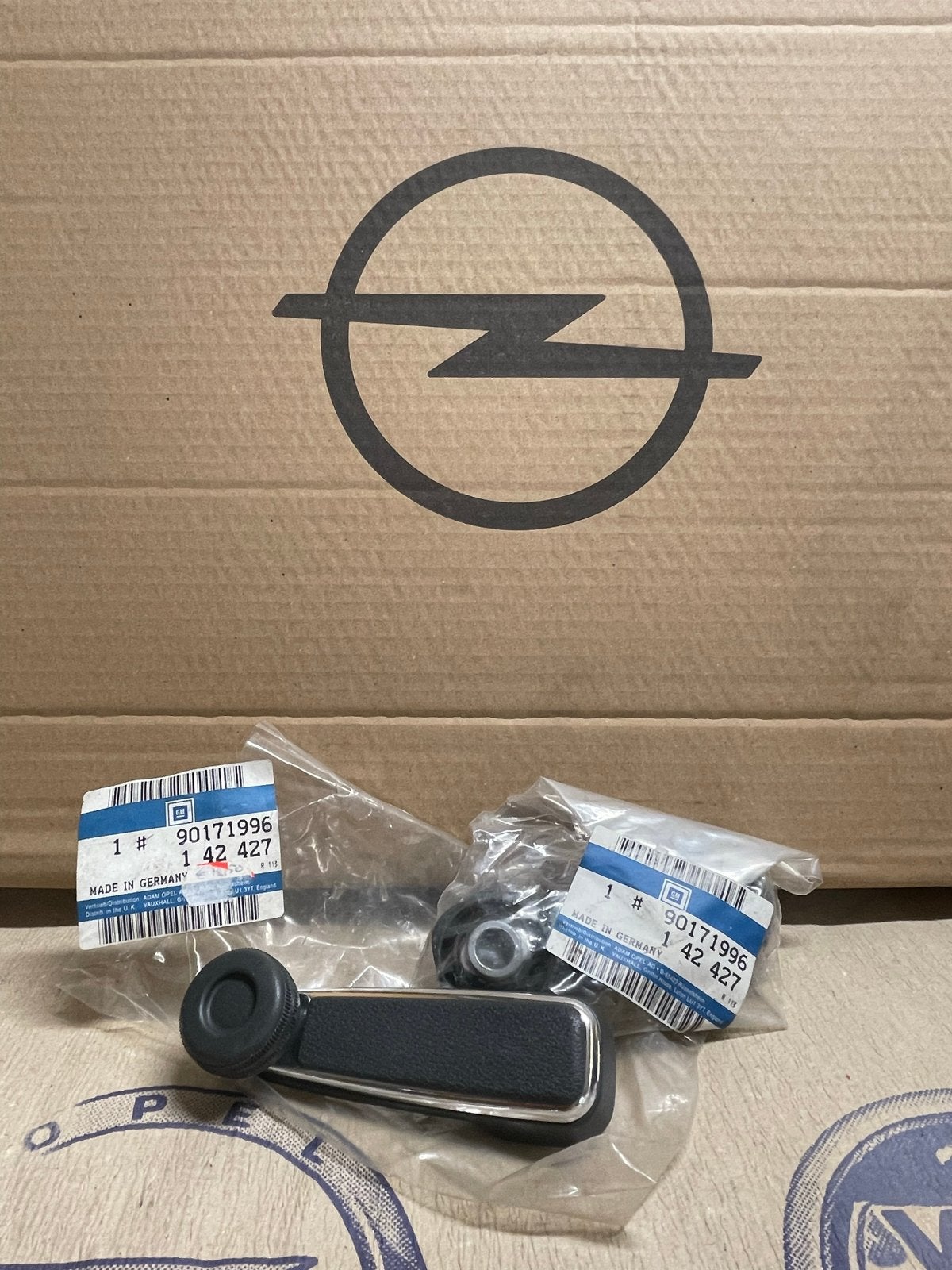 Raamslingers nieuw origineel Opel Manta B GSI grijs chroom, Ophalen of Verzenden, Nieuw, Opel
