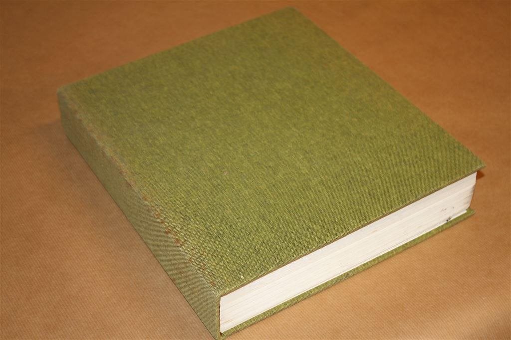 Bulgaarse volkskunst. Overzicht met illustraties en uitleg., Ophalen of Verzenden, Gelezen