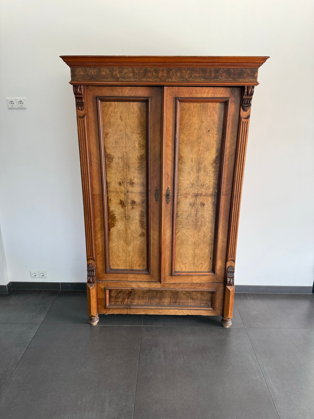 Antieke kledingkast met wortelnoten fineer - 193 cm hoog, Ophalen of Verzenden