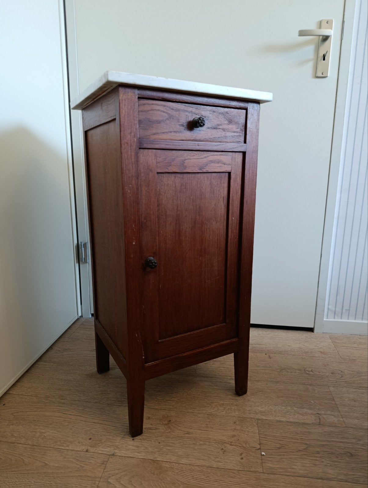 Prachtig antiek nachtkastje met marmer blad, Huis en Inrichting, Ophalen of Verzenden, Zo goed als nieuw, Minder dan 45 cm, 70 cm of meer