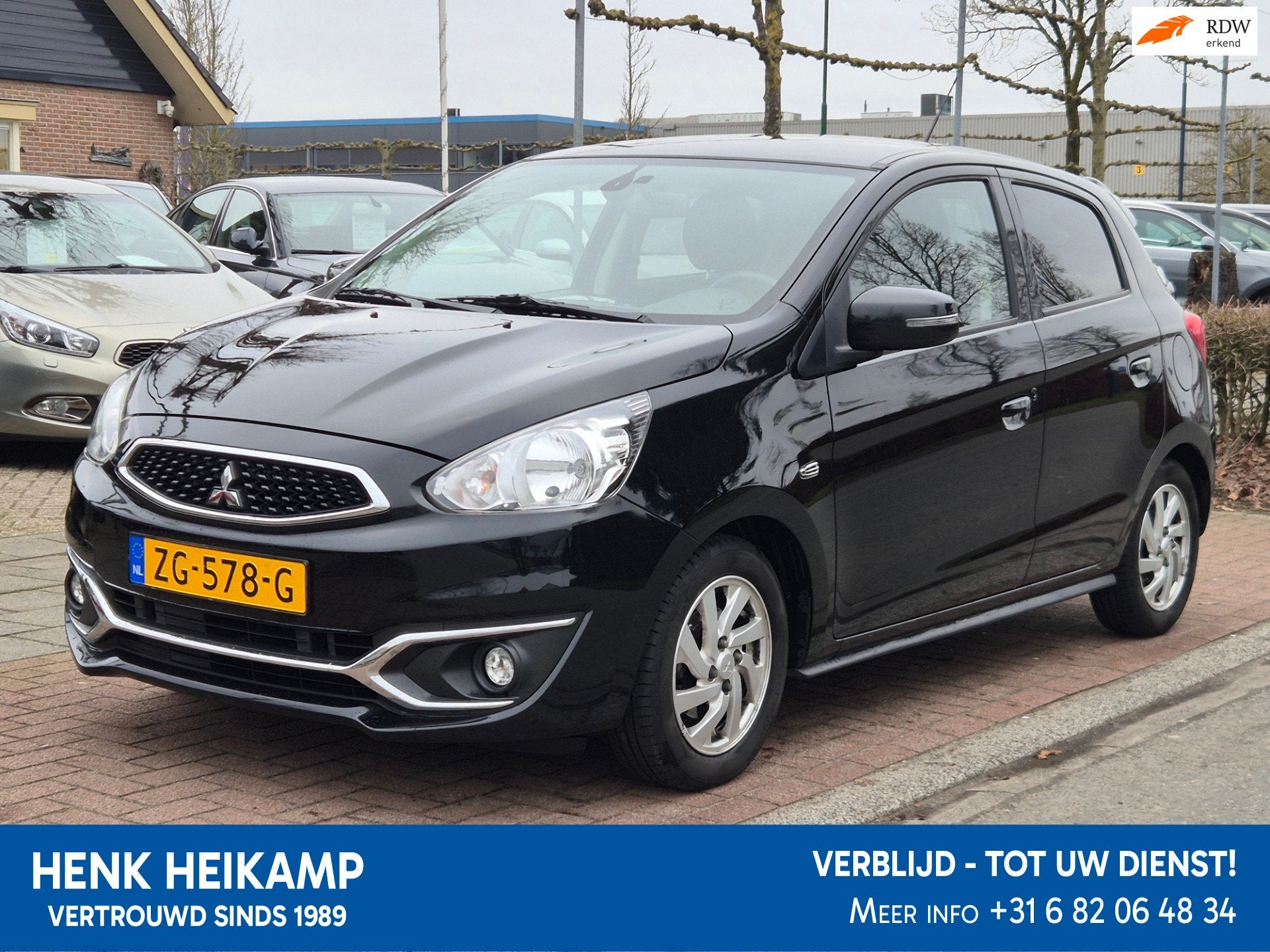 Mitsubishi Space Star 1.2 *CARPLAY| APK 04-2028!, Auto's, Gebruikt, 850 kg, Start-stop-systeem, Zwart
