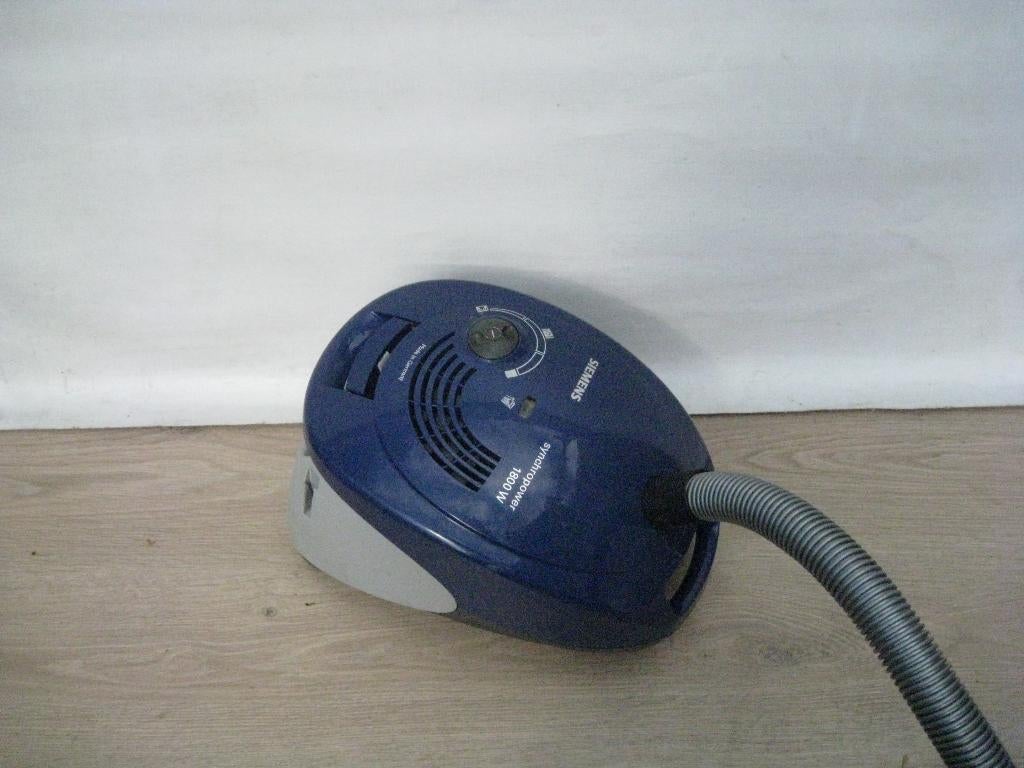 Zeer krachtige 1800 watt Siemens stofzuiger blauw, Witgoed en Apparatuur, Stofzuigers, Stille werking, Gebruikt, 1600 tot 2000 watt