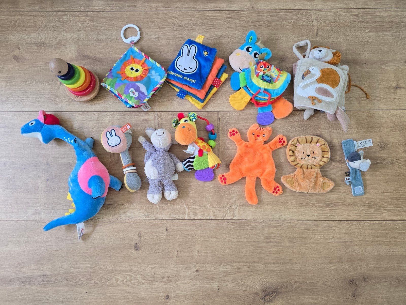 Diversen babyspeelgoed: rammelaars, stapeltoren etc, Ophalen of Verzenden, Gebruikt, Overige typen, Met geluid