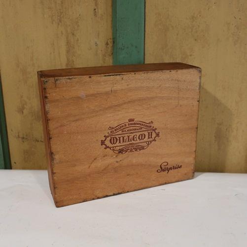 Houten kist origineel sigaar Willem II Surprise 30,5 x 25 cm, Ophalen of Verzenden, Gebruikt, Tabaksdoos of Verpakking