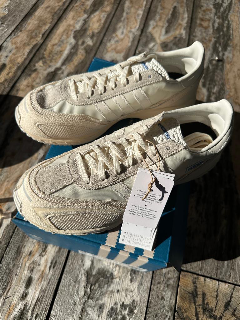 Adidas para bad bunny sneakers, Wit, Nieuw, Ophalen of Verzenden, Sneakers of Gympen