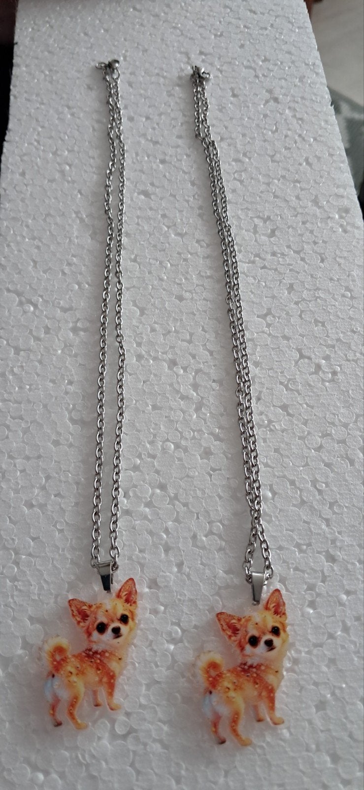 2x Chihuahua ketting - Nieuw - Hondenliefhebber cadeau, Overige kleuren, Nieuw, Ophalen of Verzenden, Overige materialen