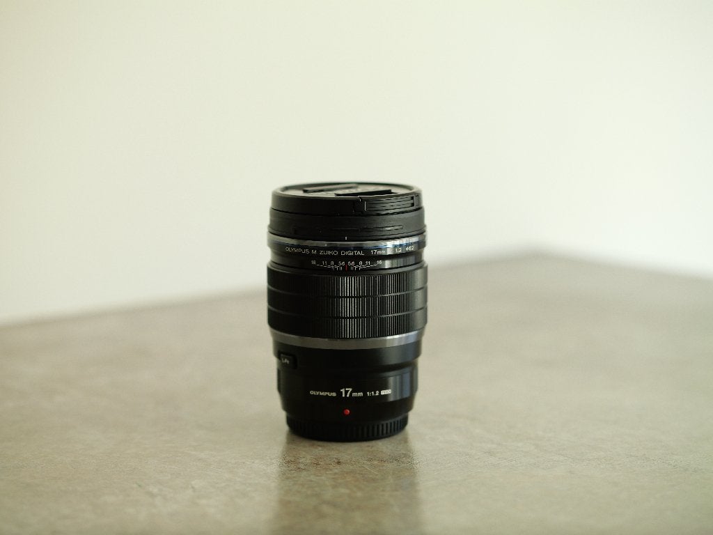 Olympus M.Zuiko 17mm f1.2 PRO, Audio, Tv en Foto, Fotografie | Lenzen en Objectieven, Micro Four Thirds, Olympus, Ophalen of Verzenden