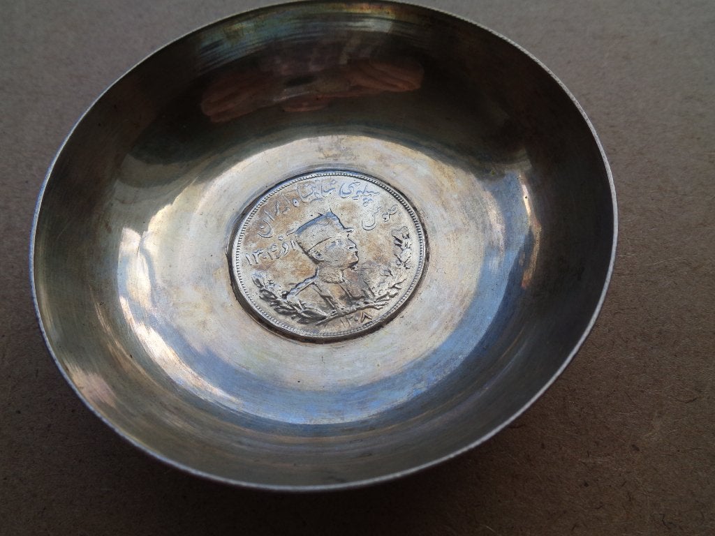 zilveren schaaltje met Perzische 5000 Dinar munt [1005], Antiek en Kunst, Ophalen of Verzenden, Zilver