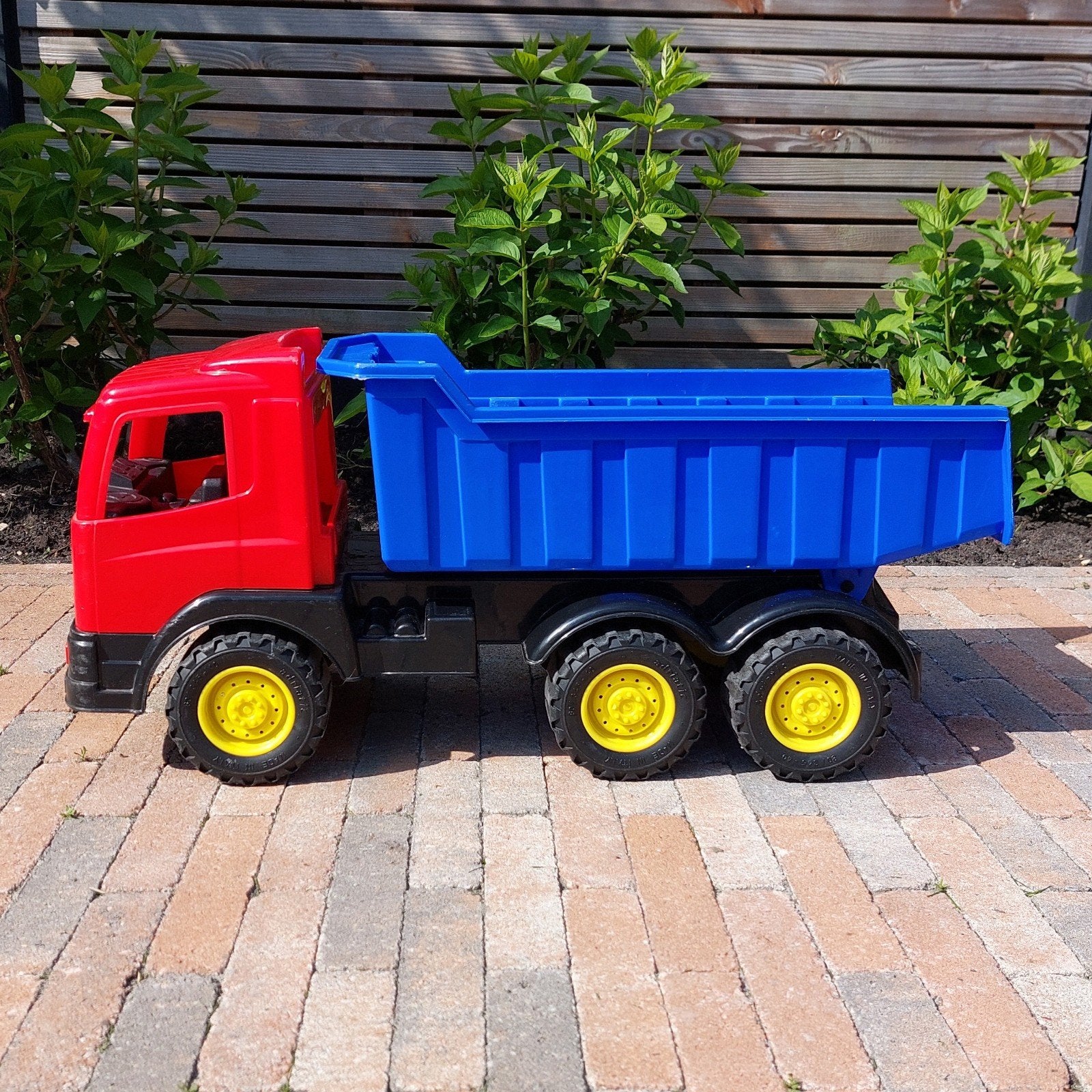 Grote speelgoed kiepwagen - 67x 24 cm, Ophalen, Gebruikt
