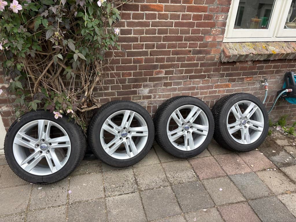 Originele Volvo V60 velgen 17 inch, Ophalen, Gebruikt, Velg(en), 17 inch