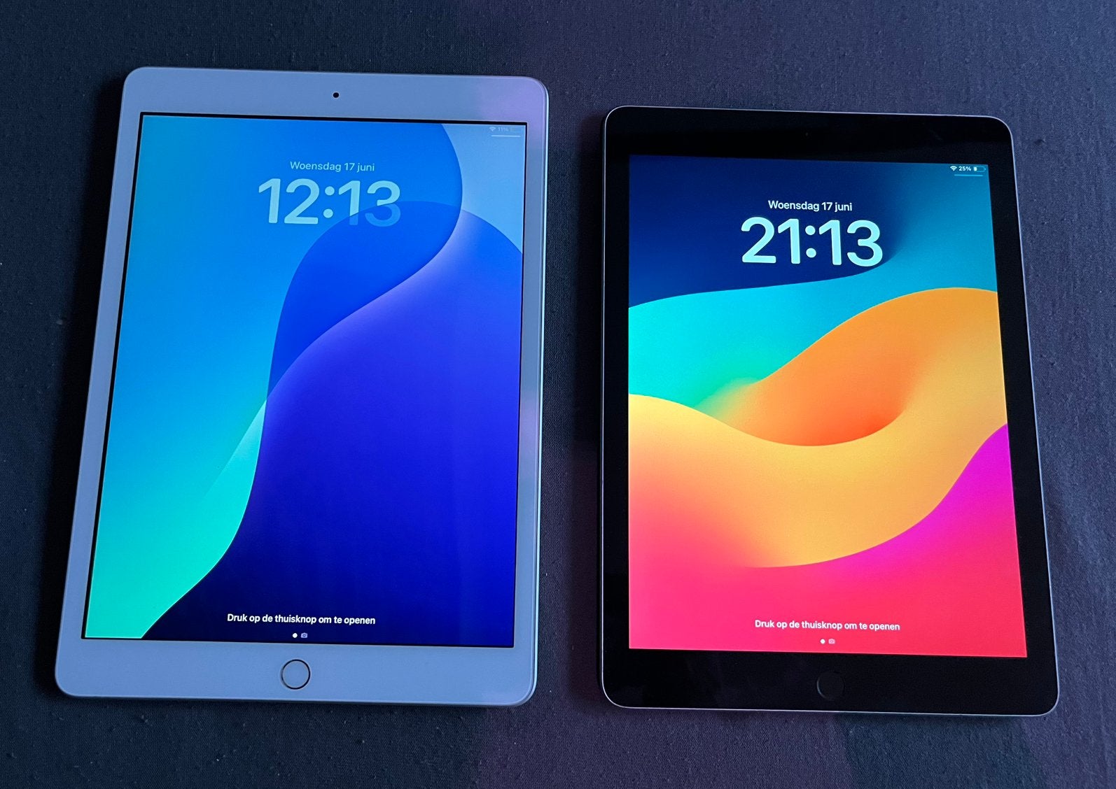2x iPad 6e generatie 32GB - Wit en Zwart - Zeer goede staat!, 32 GB, Wit, Zo goed als nieuw, Ophalen