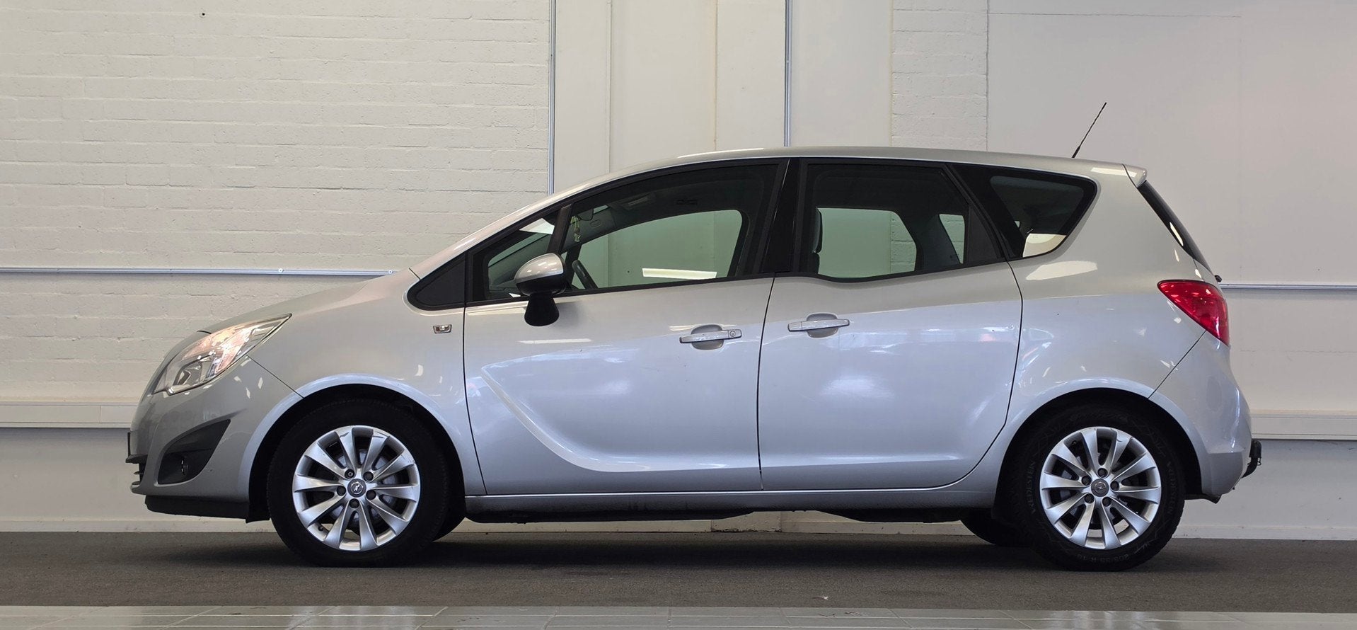 Opel Meriva 1.4 Turbo Anniversary Edition LPG 2e Eigenaar, Voorwielaandrijving, Euro 5, Stof, Gebruikt