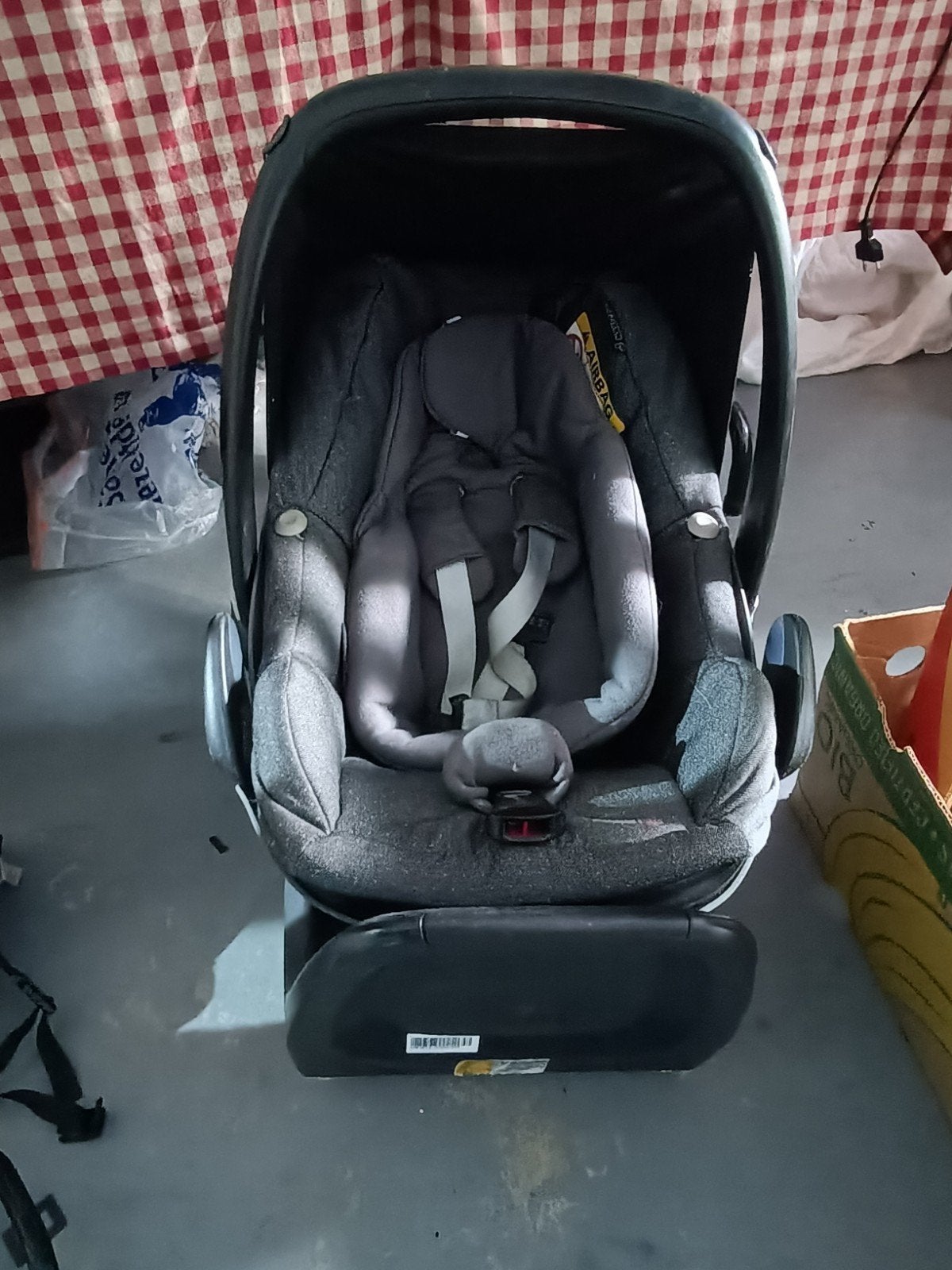 Maxi-Cosi met verkleiner en Easy Fix base, Gebruikt, Ophalen of Verzenden, Isofix, 0 t/m 13 kg