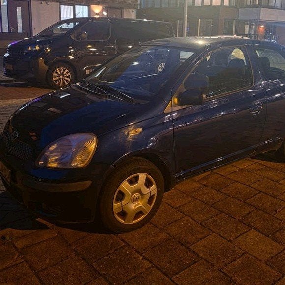 Toyota Yaris 1.3 VVT-i | 135.353 km NAP | Nieuwe APK | Airco, Voorwielaandrijving, 31 €/maand, 4 cilinders, Origineel Nederlands