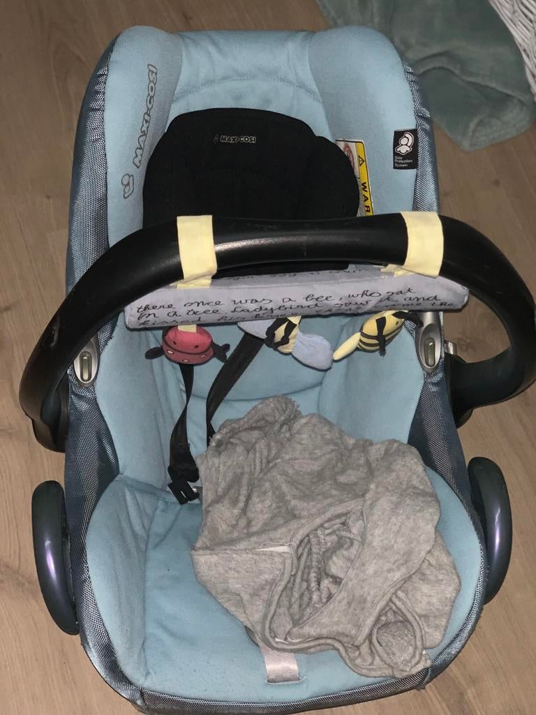 Maxi cosi en easy base, Kinderen en Baby's, Gebruikt, Ophalen of Verzenden, Isofix, 0 t/m 13 kg