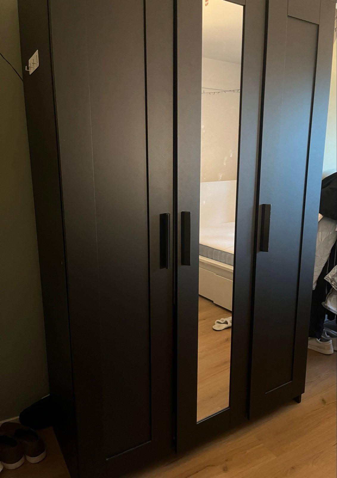 Zwarte IKEA BRIMNES kast met spiegeldeur, Ophalen, Gebruikt, 100 tot 150 cm, 150 tot 200 cm