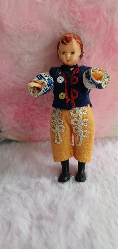 Vintage ari poppenhuis popje, Ophalen of Verzenden, Gebruikt, Poppenhuis