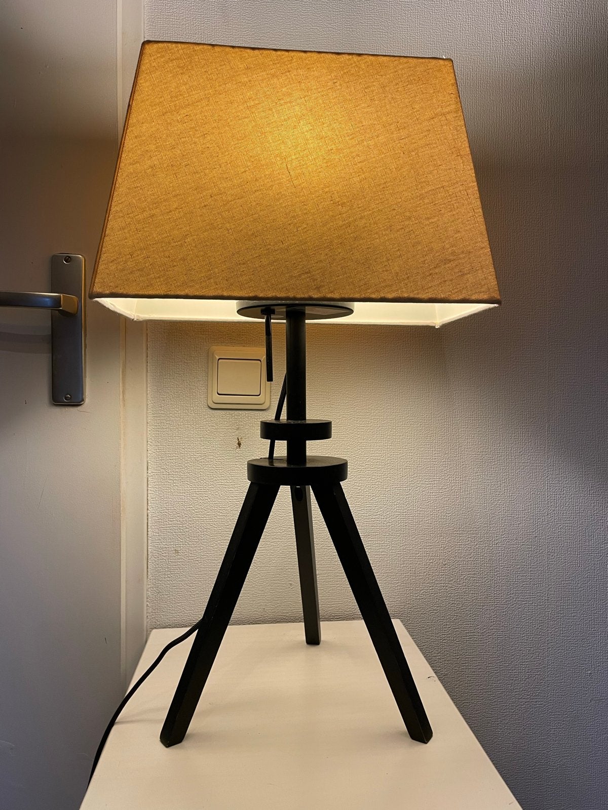 IKEA Lauters tafellamp met beige kap, Beige, Met schakelaar, Gebruikt, Ophalen of Verzenden