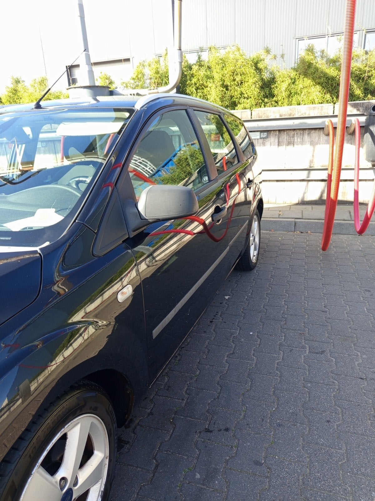 Foto 3 van Ford Focus 1.6 74KW Wagon 2005 Zwart