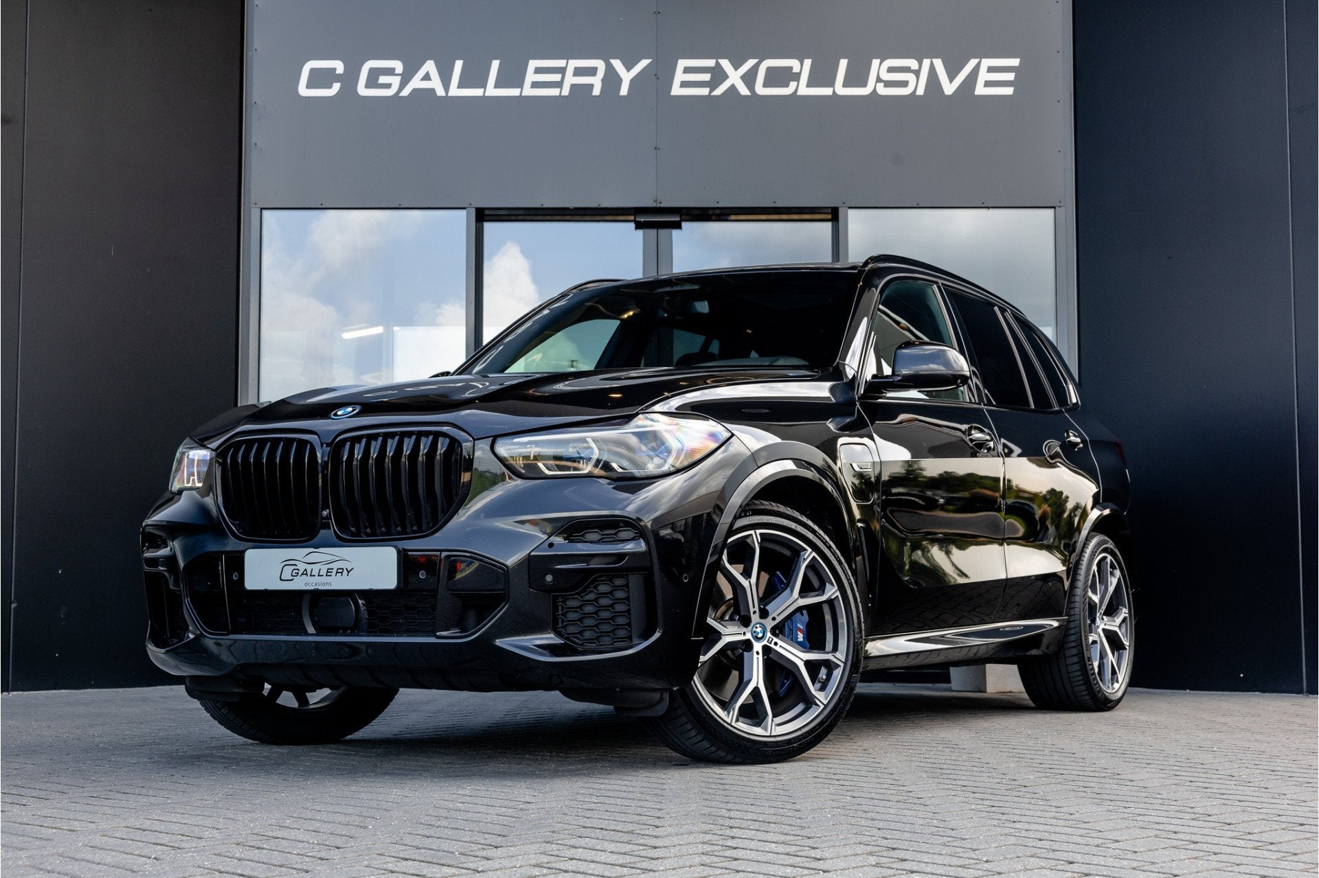 BMW X5 xDrive45e High Executive - M Sport | Panorama | Swaro, Gebruikt, 394 pk, Verwarmde buitenspiegels, Zwart
