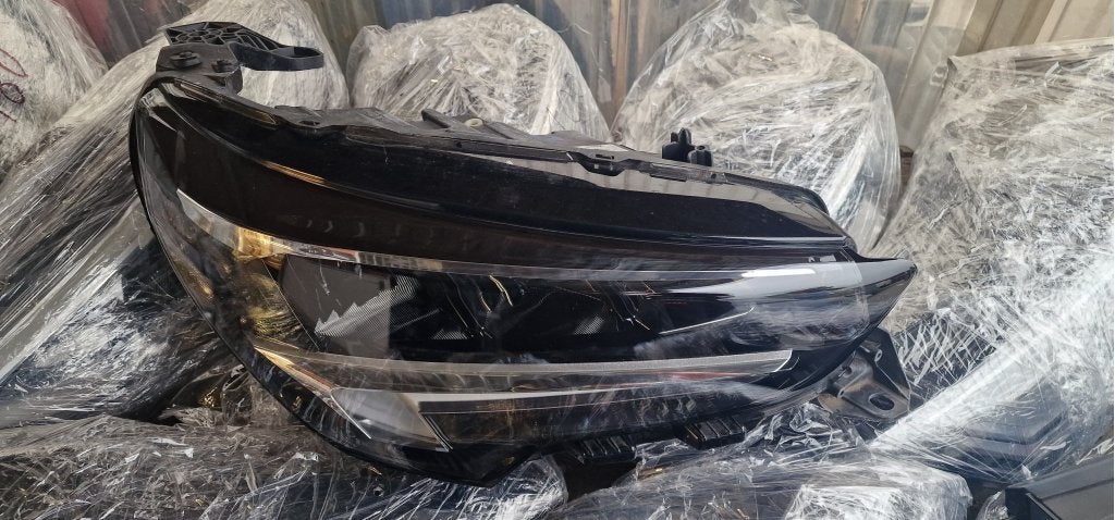Opel Corsa F Full LED koplamp rechts  39162654, Auto-onderdelen, Niet ingevuld, Gebruikt, Ophalen of Verzenden, Niet ingevuld
