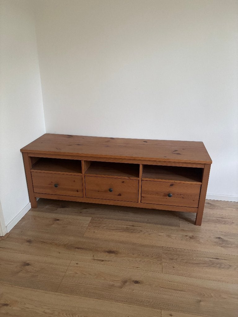 TV Meubel Ikea - Hemnes brown 148x47x57, Ophalen, Gebruikt, 100 tot 150 cm, Eikenhout