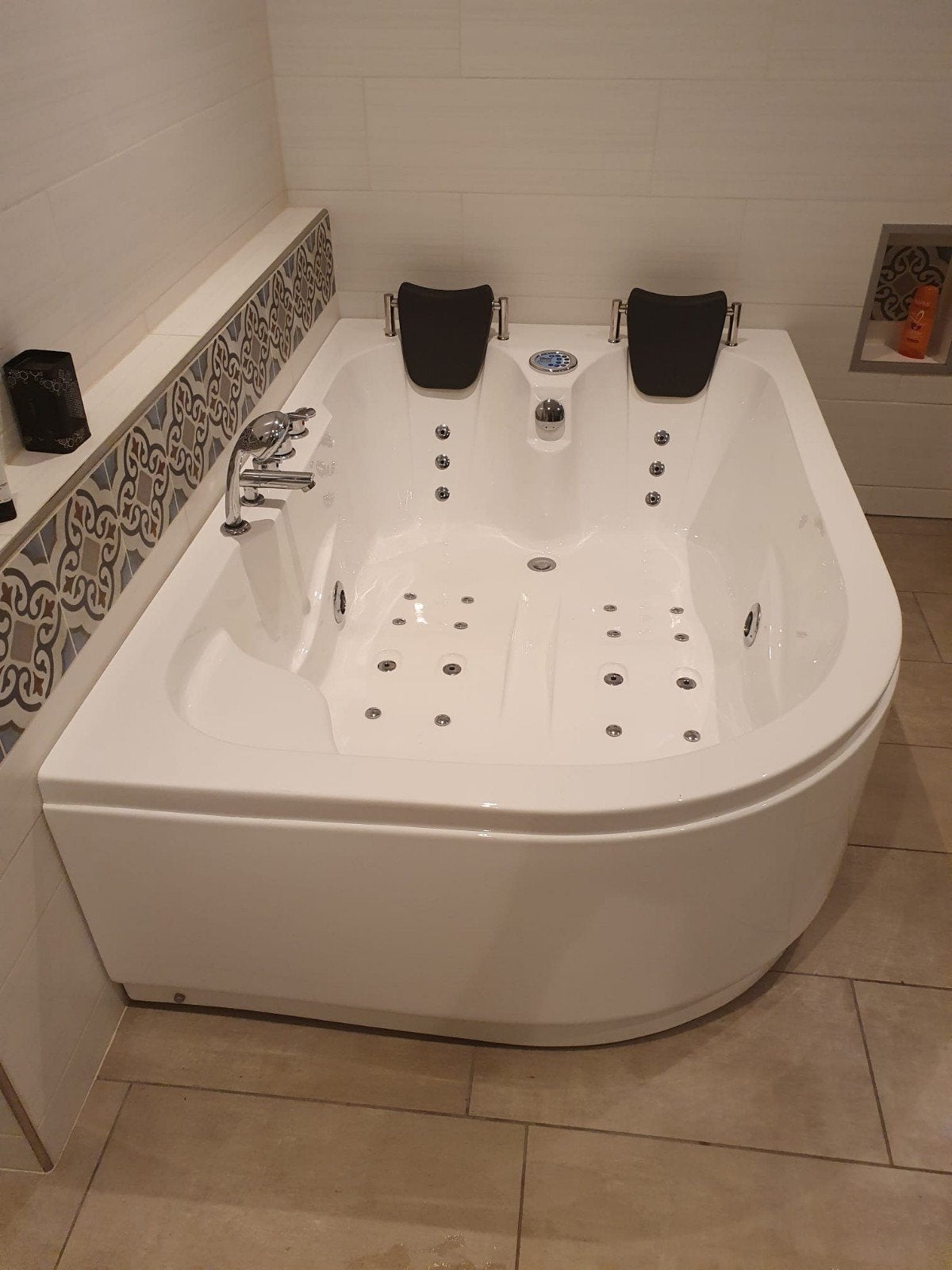 luxe Whirlpool bubbelbad, Ophalen, Zo goed als nieuw, Met douche