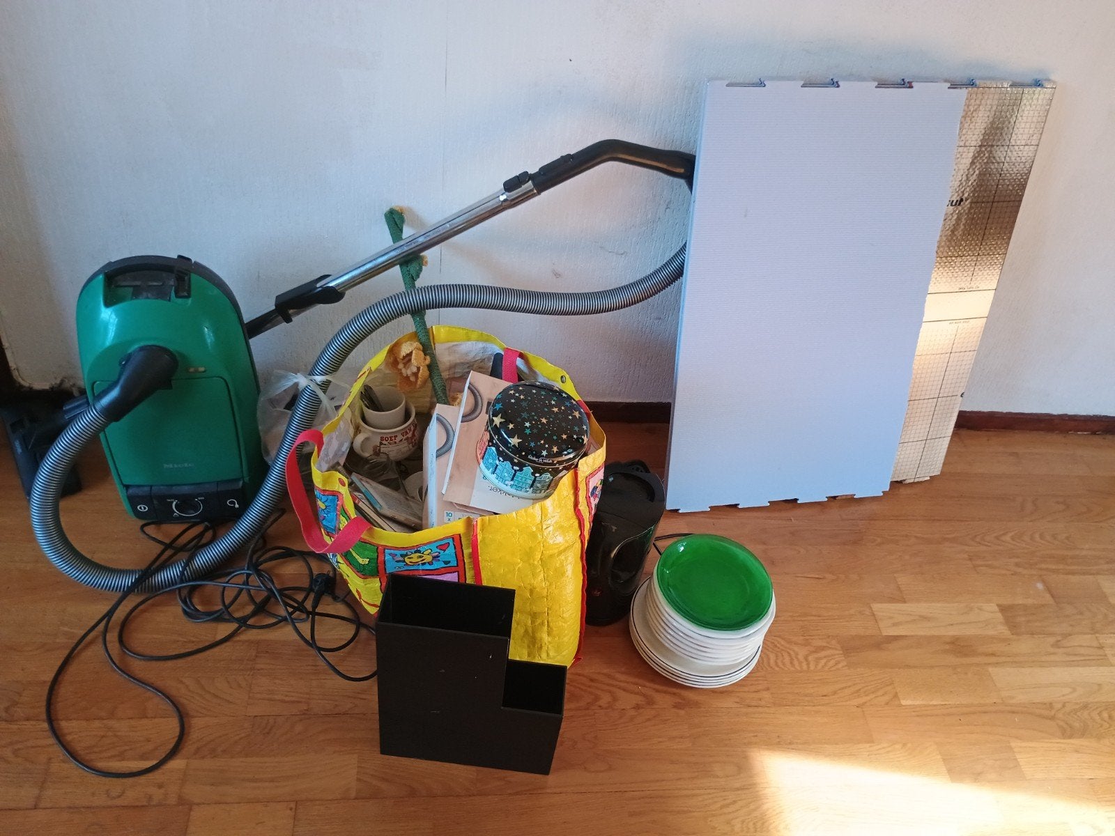 Gratis - Diverse spullen waaronder stofzuiger en waterkoker, Ophalen, Gebruikt