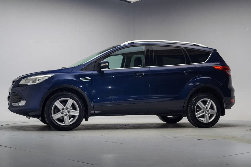 Ford Kuga 1.6 Titanium [ Stoelverwarming Trekhaak Cruise con, 1596 cc, 15 km/l, Gebruikt, 4 cilinders