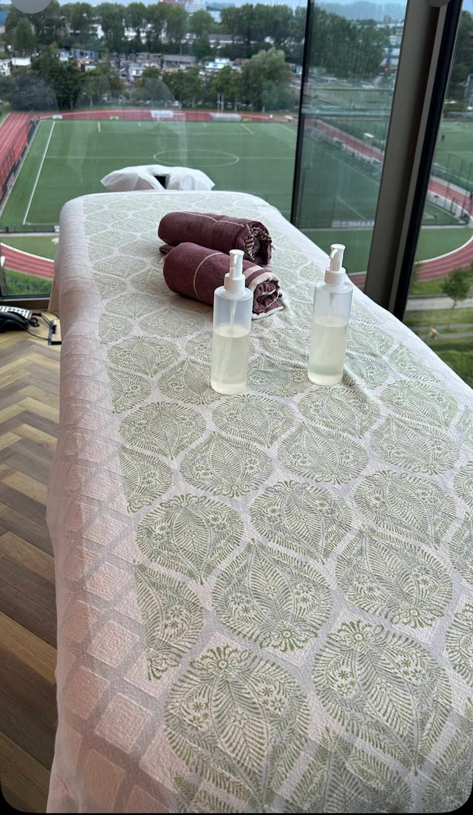 Foto 4 van Massage at home-Mobile massage therapist